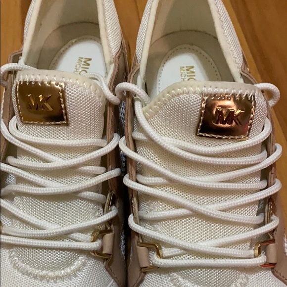 Michael Kors tennis shoes - Picture 4 of 4